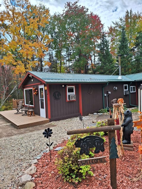 Cabin has nice front deck.