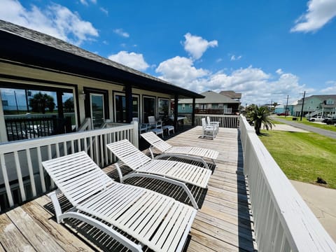 Front deck