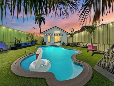 The Velvet Palm, Miami FL