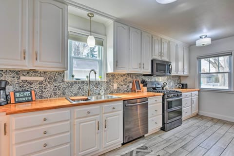 Kitchen | Fully Equipped | Hot Water Pot | Coffee Maker