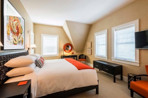 Aurora Wallcourt Hall Deluxe King 1 21