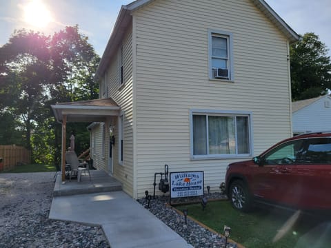 only a 2 minute or less walk to the parks and Lake Erie