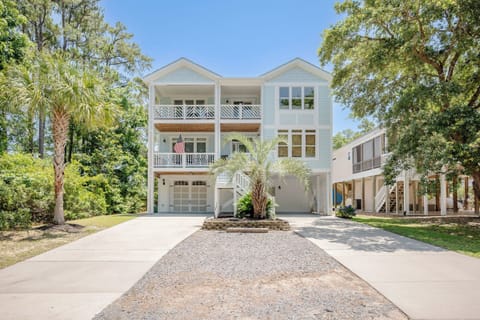 Exterior - Front