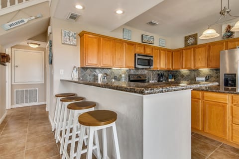 Counter Space Galore! - There's tons of space to prep any number of memorable meals.
