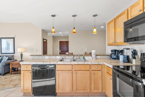 Panama City Beach Condo Unit 1235 (9)