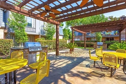 Another grill and garden