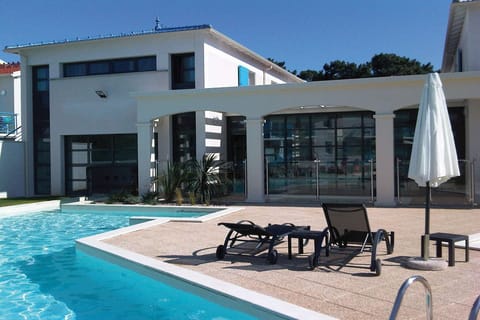 Holiday Home Swimming Pool
