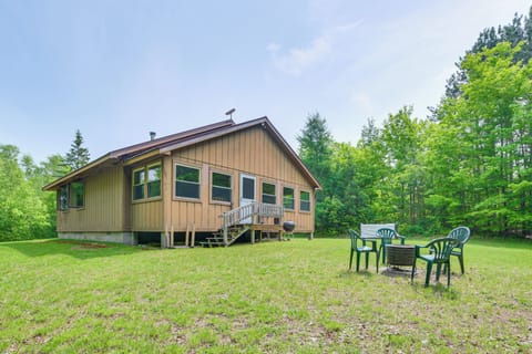 Moran Vacation Rental | 2BR | 1BA | 1,050 Sq Ft | Stairs Required to Access