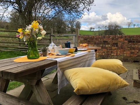 Time for a glass of wine and evening meal.