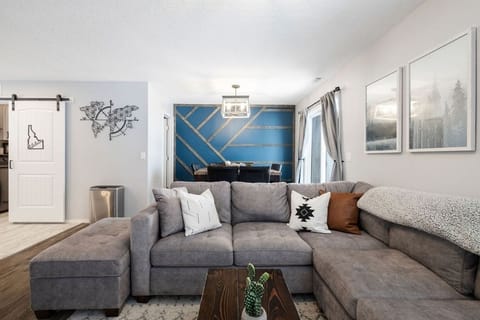 Living area featuring an accent wall made by Matt
