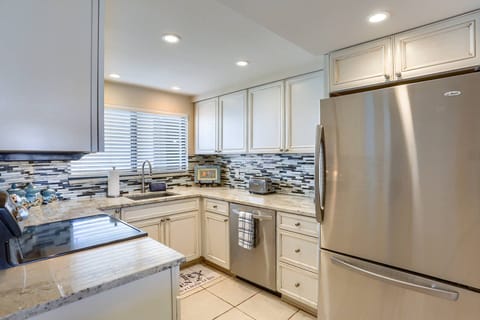 Updated Kitchen with Stainless Steel Appliances and Granite Countertops