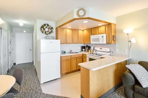 Save money on dining out by making your own meals here