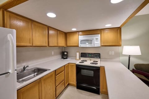 The spacious kitchen