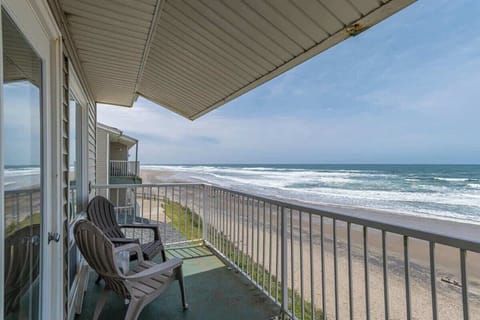 This cozy oceanfront suite sleeps up to four