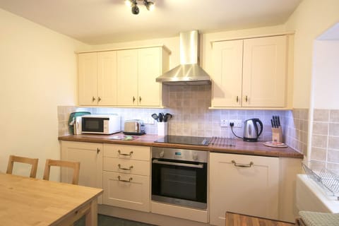 Old Quarry Cottage kitchen