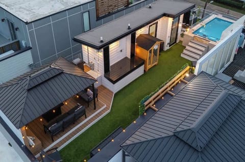 Rooftop 