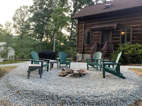 Fire pit. Host provides kindling, wood, starter, roasting sticks even the match!