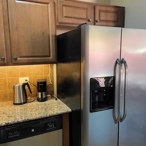 Full kitchen with gas stove, organic coffee, grinder, s&p, sugar, EVOO