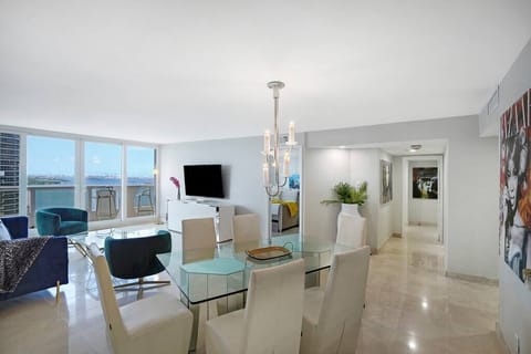 DIning/living room, Roku tv, balcony access