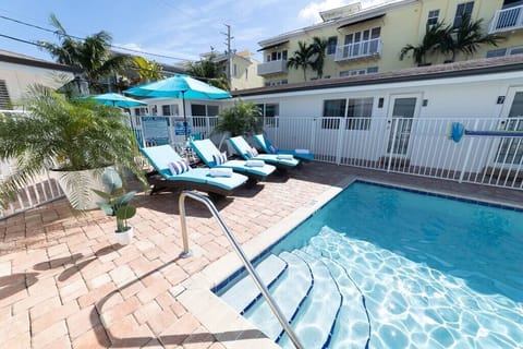 3b9aa9ce 6f2f 43c0 a022 fd0f026632a3