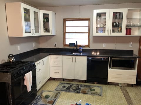 New kitchen with granite 