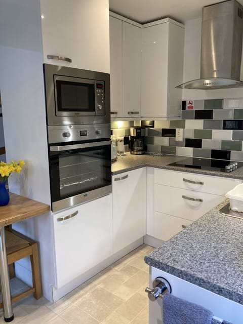 Well equipped kitchen large fridge/freezer microwave hob oven kettle toaster 