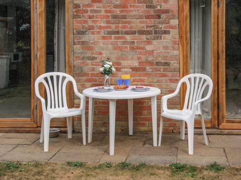 Outdoor area | Haycart Barn, Norwich
