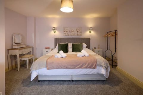 A truly comfortable king size bed for a good night's sleep.