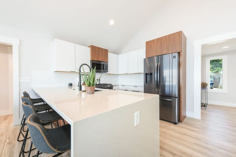 View to the kitchen. 