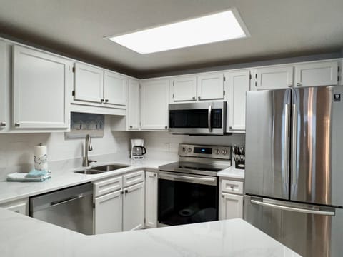 Phoenix X 1112. 2-Bedroom 2-Bathroom. Sleeps 8. Managed by Island Rentals.