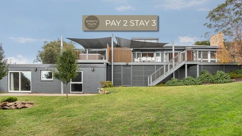 Welcome to Devon Mt Martha Escape with Spa and Views