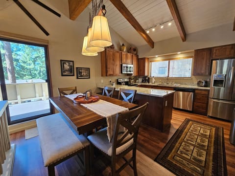 2nd Level- Dining Area