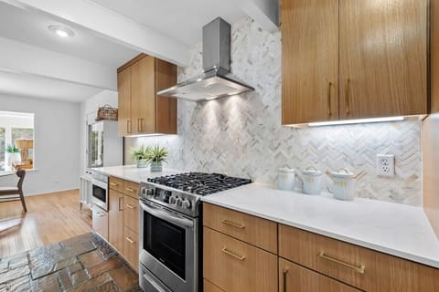 Here, you'll find everything you need to cook your favorite meal, make your favorite baked goods or brew a perfect cup of coffee.