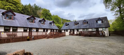 Courtyard - Loch Lomond Holiday Lets