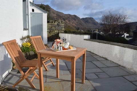 Chapel Bank House patio with lake views of Coniston Water