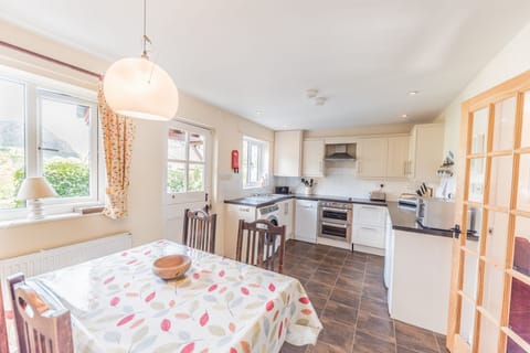 Lavender cottage kitchen diner