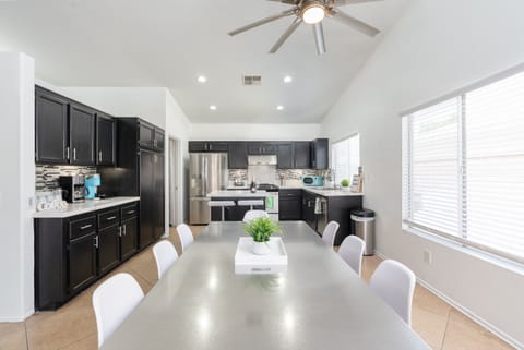 Dining table to make desert memories with family and friends