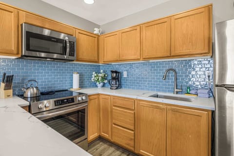 Lots of room to meal prep