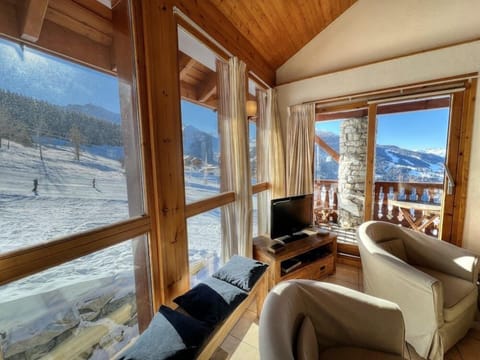 View from the lounge over the piste