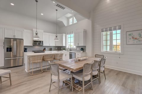 2nd Floor Living Area