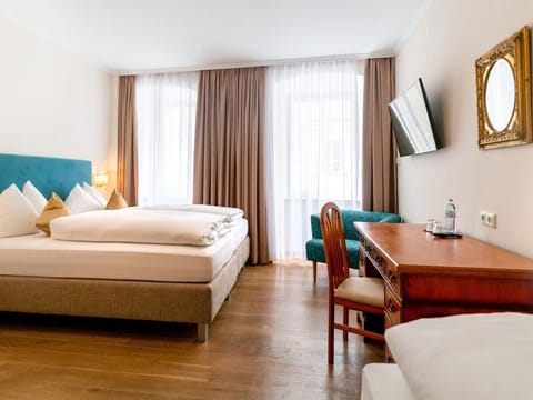 Triple room with breakfast - Hotel Trumer Stube House in Salzburg