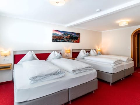 Family room with breakfast - Hotel Trumer Stube House in Salzburg