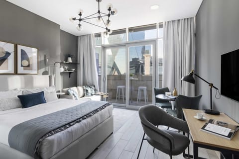 Whole room