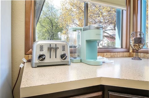 Keurig / drip combo with complimentary locally roasted Sorbenots coffee for your enjoyment.