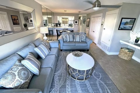  Beach cottage style decor perfect for relaxing in comfortable spaces