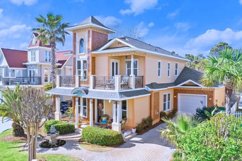 Victorian-style haven tucked away in the heart of Crystal Beach, Destin. 
With Swimming Pool