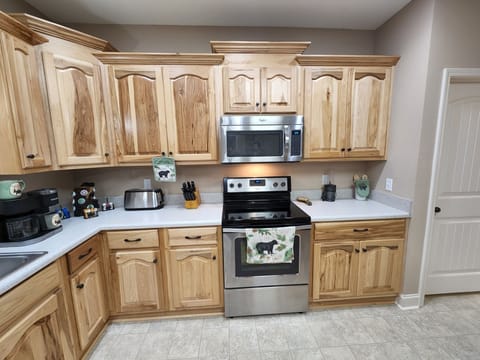 Space and tools for all your cooking needs