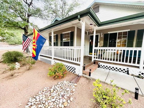 Welcome to Hidden Trails Retreat--your four-seasons getaway!