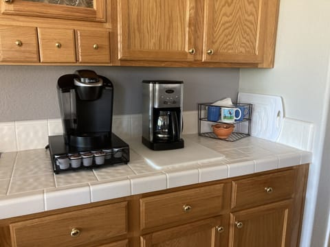 Well equipped kitchen (juicers, blender, slow cooker, etc.).  