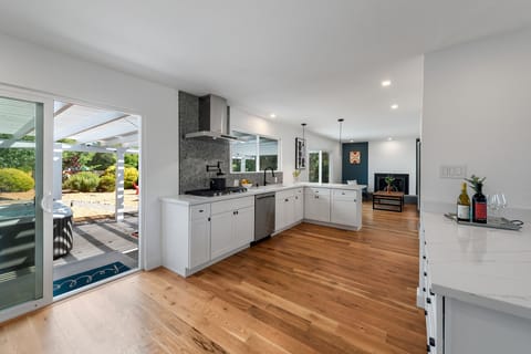 Kitchen and hot tub view